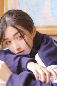 年轻性感的妈妈韩国